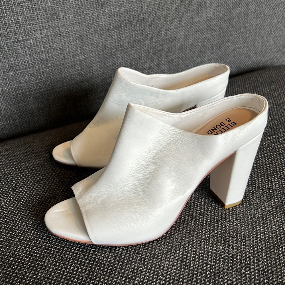 BRAND NEW Bleecker & Bond White Leather Open Toe Heels